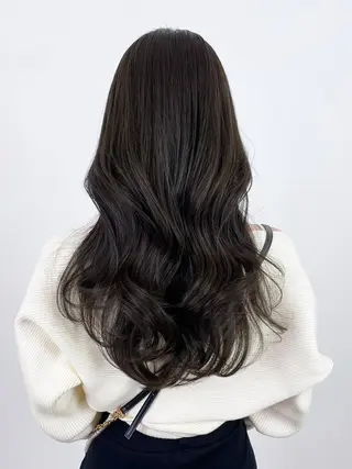 カラー セミロング ITbyALBUM 八王子店のヘアスタイル