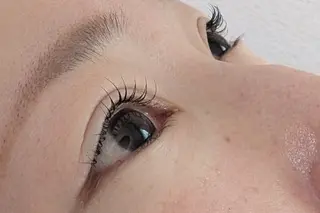 マツエク・マツパ のなか みきのマツエク・マツパデザイン