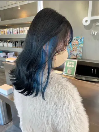 セミロング カラー ブリーチカラー特化 ✨️永井諒のヘアスタイル