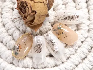 ネイル へぜリヒ ·もものネイルデザイン