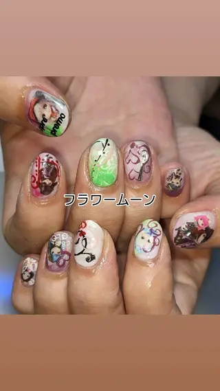 ネイル フラワー ムーンのネイルデザイン