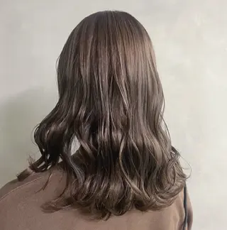 セミロング カラー ヘアアレンジ 柳川瑠衣菜 EIGHT/新宿のヘアスタイル