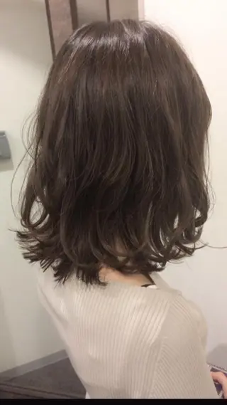 ミディアム 艶髪/韓国レイヤー イノウエヒロキのヘアスタイル