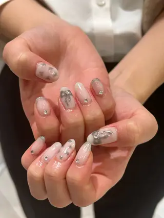 ネイル ꪆৎ平行アーチ ྀི ワカナの眉毛・アイブロウイメージ