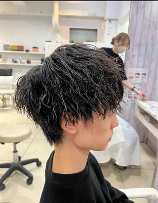 ショート パーマ メンズ 韓国風メンズ/毛流れ ヘアなら須田龍世のヘアスタイル