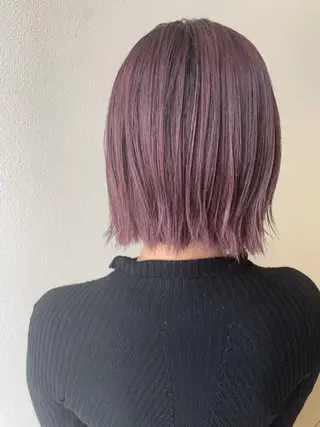 ショート カラー 沢田 瞳のヘアスタイル