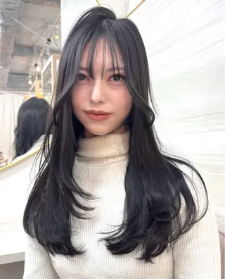 ロング カラー 🩶mana🩶艶髪 /カラーオンカラーのヘアスタイル