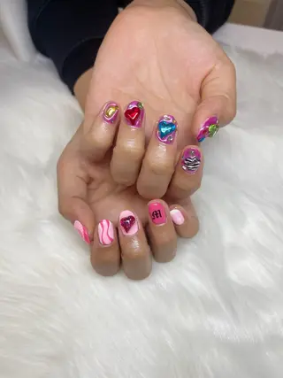 ネイル T-Rich所属・高野 沙玖良のネイルデザイン