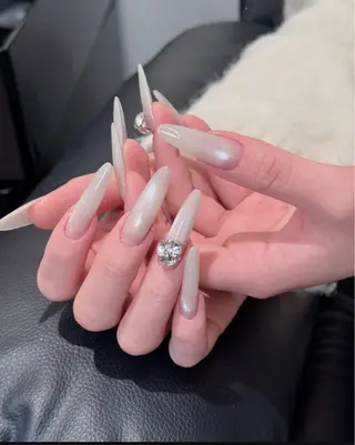 カラー U.mi Nail Salonのネイルデザイン