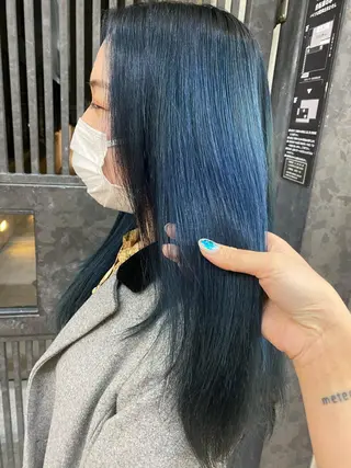 セミロング ウルフカット／吉村 桃子のヘアスタイル