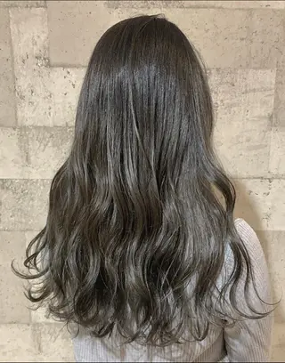 ロング カラー 🪞Unge チヒロ 女性限定のヘアスタイル