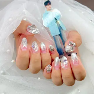 ネイル VIERU YURIのネイルデザイン