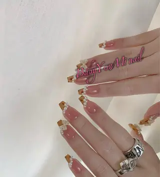 ネイル 相沢 さやかのネイルデザイン