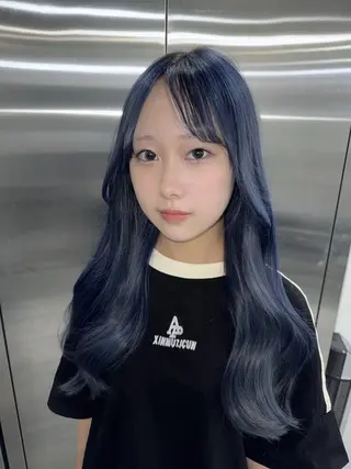 ロング カラー ヘアアレンジ 韓国レイヤーカット/ 儚げカラーチナツのヘアスタイル