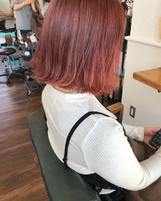 ショート カラー 江原 彩華のヘアスタイル