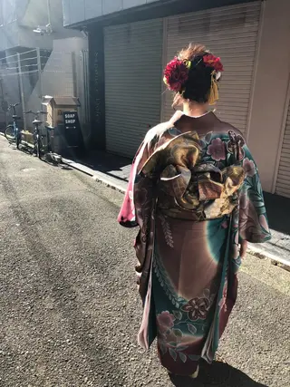 クワハラ イオリのヘアスタイル