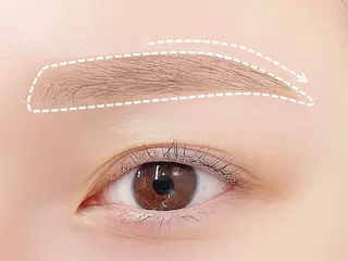 アイブロウ カワイイ保証🤍🪄 natsumeの眉毛・アイブロウイメージ