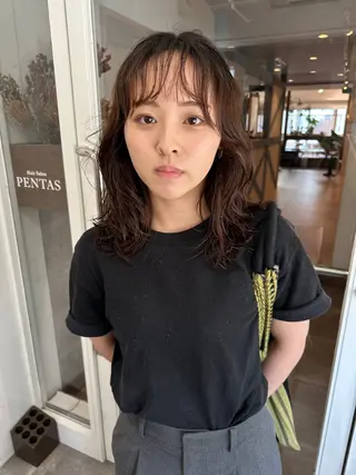 セミロング 宮﨑 あかねのヘアスタイル