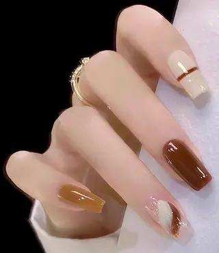 ネイル 高木 維麗絲のネイルデザイン