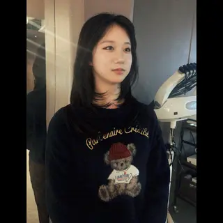 セミロング 彩名/透明感カラー/ ボブ/レイヤーカットのヘアスタイル