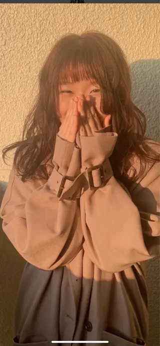 カラー isuta 岡本のヘアスタイル