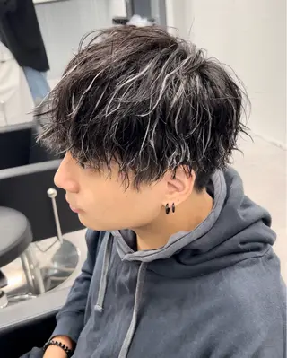 カラー パーマ メンズ 曲がる縮毛矯正 LIBER 　岩名のヘアスタイル