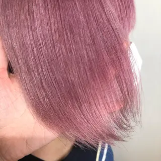 ショート カラー パーマ ヘアアレンジ アイブロウ 八巻 晴香のヘアスタイル