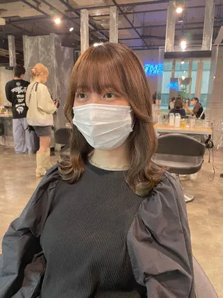 ミディアム カラー パーマ ヘアアレンジ メンズ キッズ ネイル マツエク・マツパ アイブロウ 透明感カラー・レイヤ ー🎀amika🎀のヘアスタイル