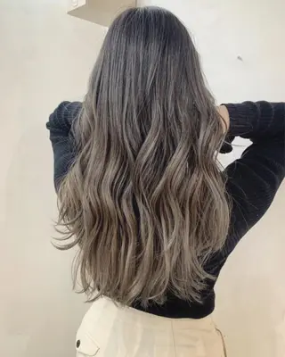 ロング カラー 京都大人女性ショート 徒歩1分/秋山のヘアスタイル