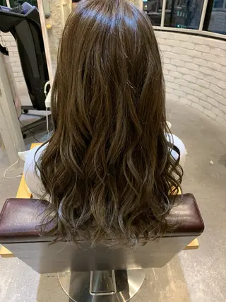 ロング カラー AUBE hair ales福岡平尾店所属・塚本 昂のヘアスタイル