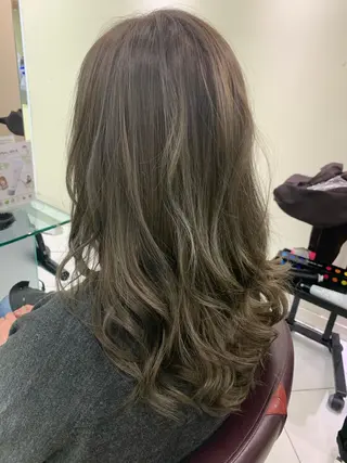 ロング カラー 春日 力のヘアスタイル