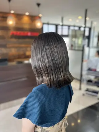 ミディアム カラー 💐透明感カラー💐 おかじま まりか💐のヘアスタイル