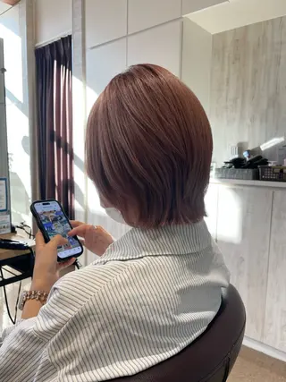 ミディアム Plus lib 伊東 美咲のヘアスタイル