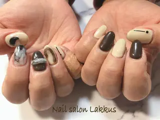 ネイル Lakkus T－CHIのネイルデザイン