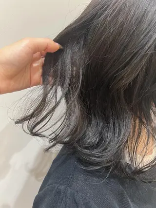 ミディアム カラー ヘアアレンジ 暗髪カラー🫐パーマ おくだりんかのヘアスタイル