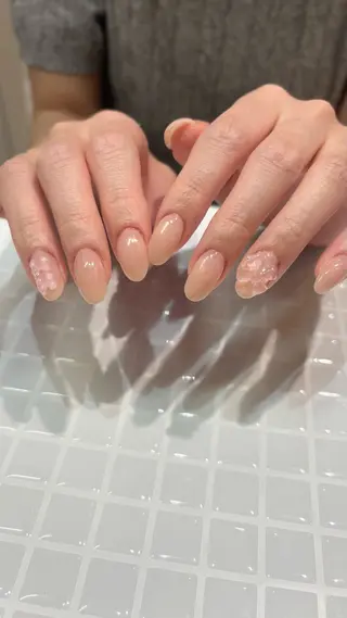 ネイル GO TODAY SHAiRE SALON 表参道colore店所属・emmi nailのネイルデザイン