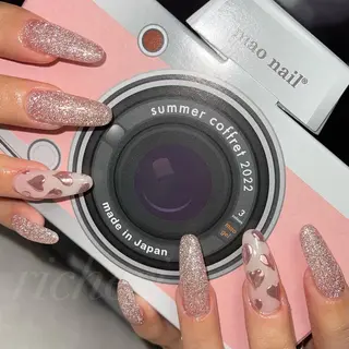 ミディアム ネイル richeri beautyのネイルデザイン