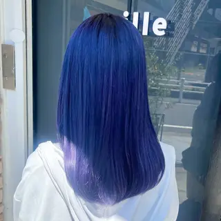 セミロング カラー 伊藤 玲衣のヘアスタイル