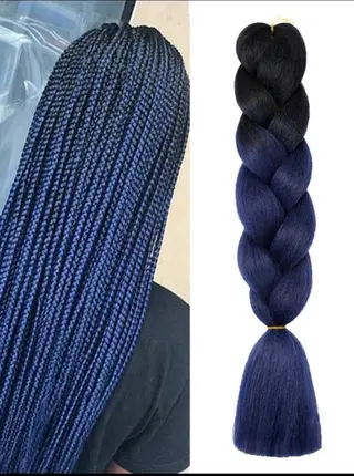 ヘアアレンジ 🩵atelier- 01 優奈🩵のネイルデザイン