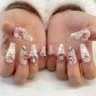 ネイル 💎🐰 saki. m 🐰💎のネイルデザイン