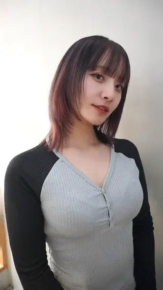 カラー hinata/ ハイトーンカラー🪽のヘアスタイル