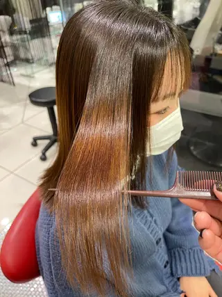 ミディアム 圧倒的美髪ストレート ツダケイタロウのヘアスタイル