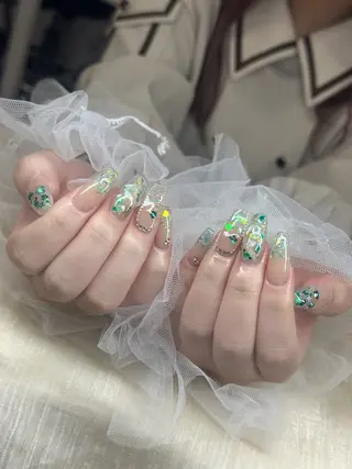 ネイル ANNA NAIL SALON所属・サン サンのネイルデザイン