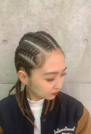 ヘアアレンジ HONEY TRAP!所属・HARURU🪮✨ ブレイズ海外ヘアのヘアスタイル