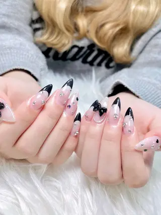 ネイル LEELA NAIL STUDIO所属・LEELA NAIL STUDIOのネイルデザイン