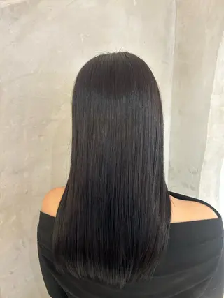 スパイキーショート/ センターパート/奈菜のヘアスタイル