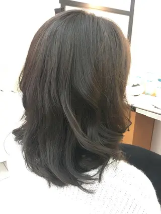 カラー N° jillva ♦️川端裕司♦️のヘアスタイル