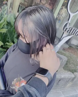 ショート カラー Gaudi / ガウディのヘアスタイル