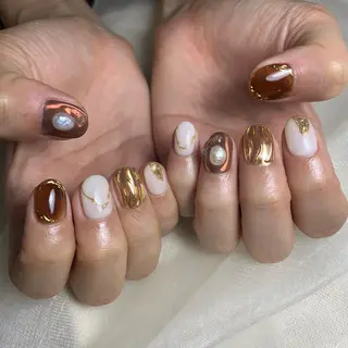 ネイル repos~ルポ~所属・里見 麗のネイルデザイン