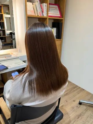 セミロング afloatkobe所属・美髪/髪質改善 川口凌弥のヘアスタイル